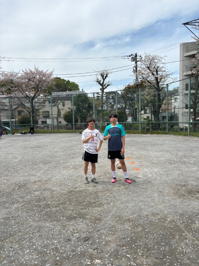 サッカーの基本は「止めて蹴る」